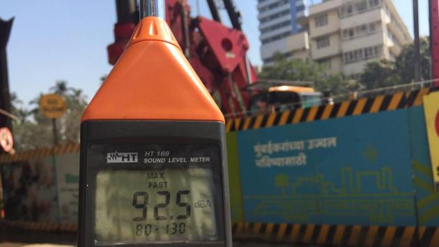 Noise levels near construction sites of the Colaba-Bandra-SEEPZ Metro-3 line hit 110 decibel (dB) - as loud as a live rock concert or the recurring sound of a car horn(HT Photo)