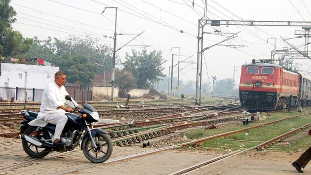 The Railways aims to eliminate all unmanned level crossings by March 2020.(Rajesh Kumar/ HT File)