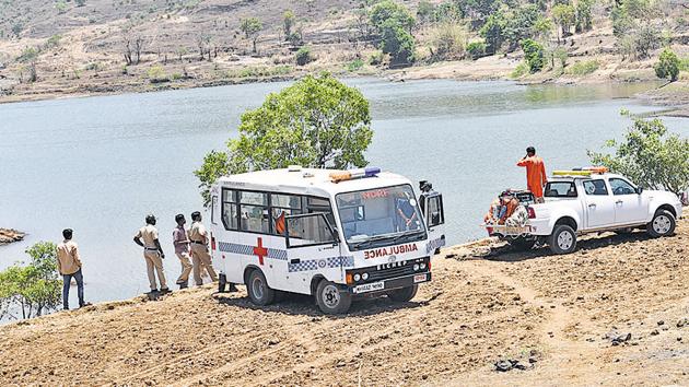 The bodies of two of the three boys who had drowned in the water body, also known as Katarkhadak reservoir, were recovered by rescue teams comprising personnel from National Disaster Rescue Force (NDRF) and locals at the end of a four-hour long search operation on Thursday.(HT PHOTO)