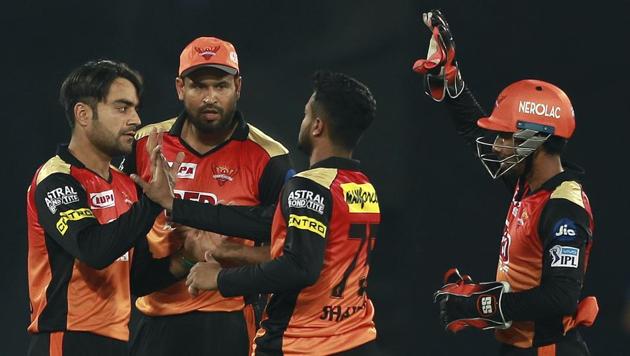 Get Follow full IPL score of Sunrisers Hyderabad vs Kings XI Punjab here. Rashid Khan in action for SRH against KXIP during their Indian Premier League (IPL) 2018 encounter in Hyderabad on Thursday.(AP)