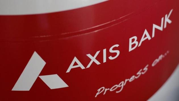 Axis Bank on Thursday reported a loss of <span class='webrupee'>₹</span>2,189 crore for the three months to March on an over <span class='webrupee'>₹</span>16,000-crore addition to the bad loan pile, driven majorly by regulatory changes in impaired assets recognition.(Reuters File Photo)