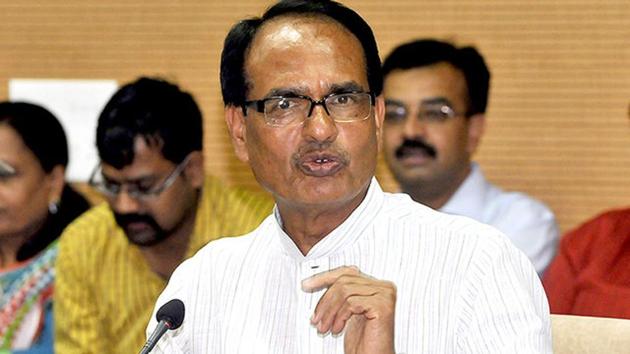 Chief minister Shivraj Singh Chouhan will felicitate select beneficiaries of government schemes at these conventions.(Praveen Bajpai/ HT File)