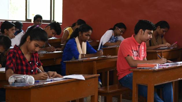 Those who have appeared in the Telangana 10th exam this year can check their results at the official website www.bse.telangana.gov.in or results.cgg.gov.in. (HT file) Those who have appeared in the Telangana 10th exam this year can check their results at the official website www.bse.telangana.gov.in or results.cgg.gov.in. (HT file)