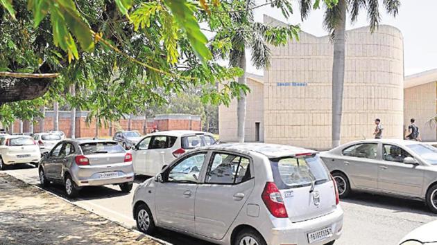 A PU report registered the entry of 9,784 cars on campus on a particular day in 2014. (HT File) A PU report registered the entry of 9,784 cars on campus on a particular day in 2014. (HT File)