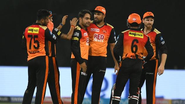 Sunrisers Hyderabad’s Rashid Khan (C) has taken nine wickets so far in IPL 2018.(AFP)