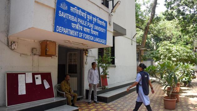 SPPU, on Friday, began their exams amidst strict security and presence of police officials on the university grounds.(HT FILE PHOTO) SPPU, on Friday, began their exams amidst strict security and presence of police officials on the university grounds.(HT FILE PHOTO)