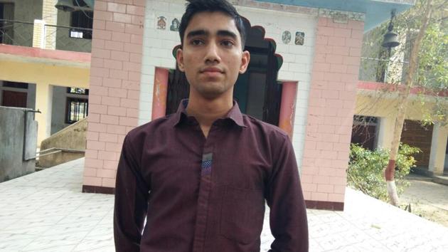 Eighteen-year-old Rajneesh Shukla, whose favourite subjects are maths and physics, wants to become an Indian Police Service (IPS) officer.(HT Photo)