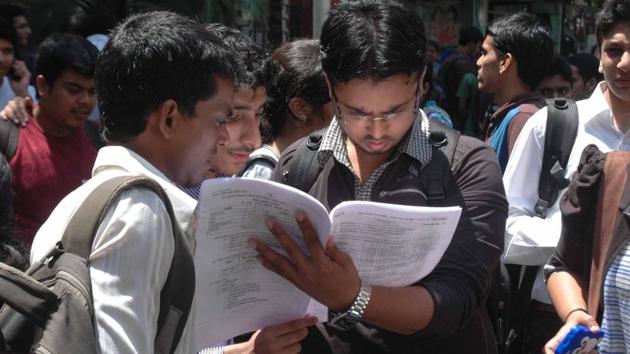 The exams were conducted from March 15, 2018 till March 29, 2018. In 2018, a total of 57,127 candidates had appeared for the SSC examination.(HT File Photo)
