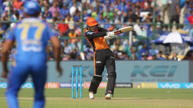 SRH won the toss and chose to bat. Despite losing Shikhar Dhawan early, SRH opener Alex Hales batted aggressively.  (BCCI) 