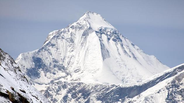 Simone La Terra was inside a tent at 6,900 metres when he was swept off the mountain in Nepal, according to the organiser of the expedition.(Shutterstock) Simone La Terra was inside a tent at 6,900 metres when he was swept off the mountain in Nepal, according to the organiser of the expedition.(Shutterstock)
