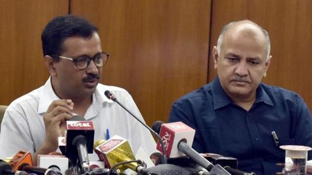 Delhi chief minister Arvind Kejriwal with deputy CM Manish Sisodia. In his budget speech on March 22, Sisodia had said the Wi-Fi project, which was earlier with the information and technology department, was being given to the PWD to expedite the work.(HT File Photo) Delhi chief minister Arvind Kejriwal with deputy CM Manish Sisodia. In his budget speech on March 22, Sisodia had said the Wi-Fi project, which was earlier with the information and technology department, was being given to the PWD to expedite the work.(HT File Photo)