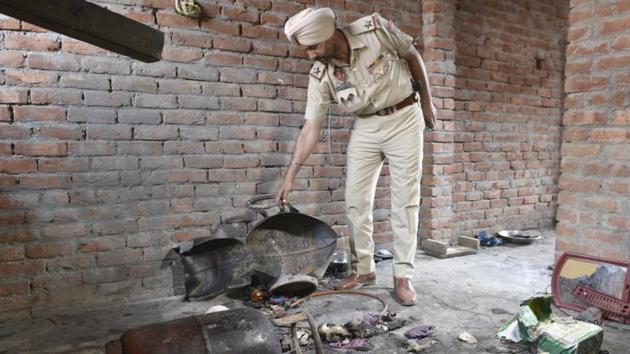The cylinder explosion took place at 6.45am in a house belonging to Ashok Kumar Yadav in Smart Colony(HT File)