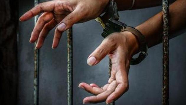 The two suspects were arrested on the basis of a complaint lodged by the MLA’s bodyguard at the Karbook police station.(Getty Images/iStockphoto)