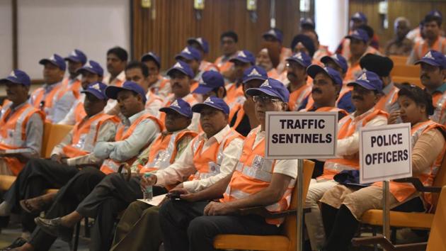 Delhi Traffic Police inducted 319 people as traffic sentinels on Monday.(Burhaan Kinu/HT Photo)