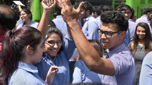 CBSE students cheer after taking the class XII Economics retest at Meter Dei School, in New Delhi, on April 25, 2018. The exam, which was earlier cancelled by the CBSE after the question paper got leaked, was conducted across 4,000 centres in the country. (Sushil Kumar/HT Photo) CBSE students cheer after taking the class XII Economics retest at Meter Dei School, in New Delhi, on April 25, 2018. The exam, which was earlier cancelled by the CBSE after the question paper got leaked, was conducted across 4,000 centres in the country. (Sushil Kumar/HT Photo)