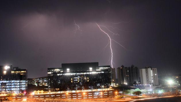 Lightning strikes kill more than 20 people in AP, West Bengal | Latest News  India - Hindustan Times