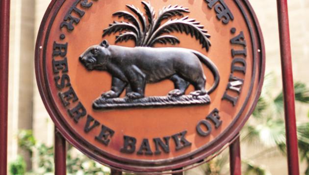 An RBI study found there were substantial upward revisions in the years coinciding with the ‘upturns’ in the economy, and a huge downward revision around the time of the global financial crisis in 2008 and 2009.(Ramesh Pathania/Mint) An RBI study found there were substantial upward revisions in the years coinciding with the ‘upturns’ in the economy, and a huge downward revision around the time of the global financial crisis in 2008 and 2009.(Ramesh Pathania/Mint)