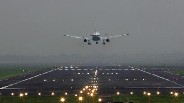 The new terminal building at Lucknow will be built at a cost of <span class='webrupee'>₹</span>1,232 crore and will be a major force multiplier towards UP’s growth.(HT File) The new terminal building at Lucknow will be built at a cost of <span class='webrupee'>₹</span>1,232 crore and will be a major force multiplier towards UP’s growth.(HT File)