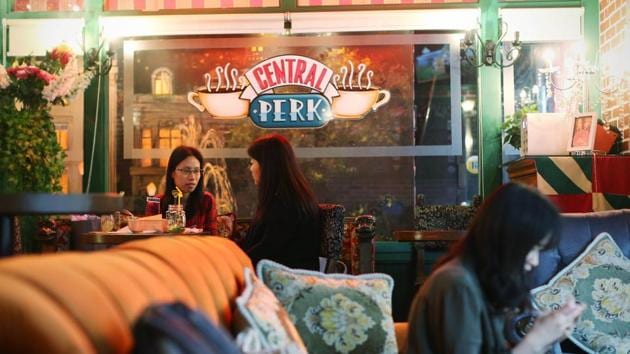 Top portal Sohu had broadcast reruns of Monica, Rachel, Chandler and the gang since 2014, but abruptly stopped in April, citing only unspecified “copyright issues”. The move has touched off anguish on Chinese social media sites such as the Twitter-like Weibo, where a “Friends offline” hashtag has generated millions of posts. (AFP) Top portal Sohu had broadcast reruns of Monica, Rachel, Chandler and the gang since 2014, but abruptly stopped in April, citing only unspecified “copyright issues”. The move has touched off anguish on Chinese social media sites such as the Twitter-like Weibo, where a “Friends offline” hashtag has generated millions of posts. (AFP)
