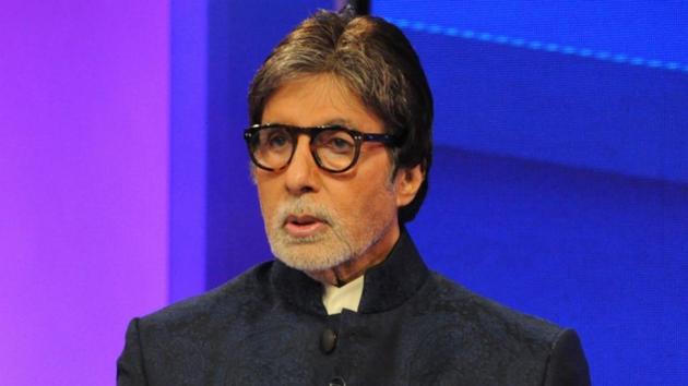 Actor Amitabh Bachchan at the studio of Star Sports to promote his upcoming film 102 Not Out, in Mumbai.(IANS)