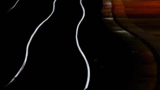 Empty railway tracks are seen during a nationwide strike by French SNCF railway workers at the Montparnasse train station in Paris, France. (Christian Hartmann / REUTERS) Empty railway tracks are seen during a nationwide strike by French SNCF railway workers at the Montparnasse train station in Paris, France. (Christian Hartmann / REUTERS)