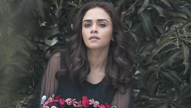 Amruta Khanvilkar will be seen sharing screen space with Alia Bhatt in Meghna Gulzar’s Raazi Amruta Khanvilkar will be seen sharing screen space with Alia Bhatt in Meghna Gulzar’s Raazi