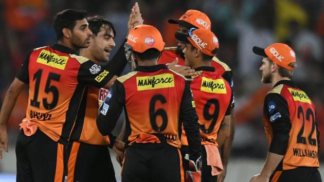 Get full cricket score of Sunrisers Hyderabad vs Delhi Daredevils, IPL 2018 here. SRH defeated DD by seven wickets in the Indian Premier League (IPL) at the Rajiv Gandhi International Stadium in Hyderabad on Saturday.(AFP) Get full cricket score of Sunrisers Hyderabad vs Delhi Daredevils, IPL 2018 here. SRH defeated DD by seven wickets in the Indian Premier League (IPL) at the Rajiv Gandhi International Stadium in Hyderabad on Saturday.(AFP)