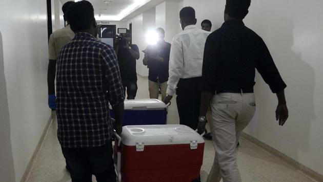 The mission was coordinated by Sagar Kakad, transplant coordinator of Jupiter Hospital, Pune. (Ravindra Joshi/HT PHOTO) 