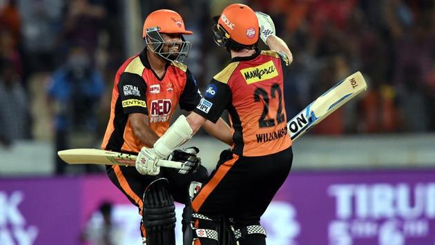 Sunrisers Hyderabad batsmen Kane Williamson and Yusuf Pathan celebrate after beating Delhi Daredevils. (PTI) Sunrisers Hyderabad batsmen Kane Williamson and Yusuf Pathan celebrate after beating Delhi Daredevils. (PTI)