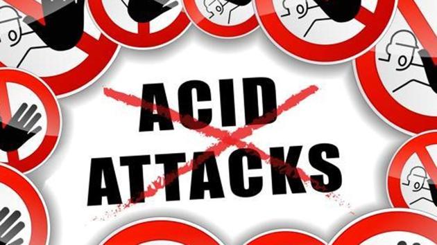 The incident took place between 9pm and 9:30pm along Panditia Road in Kolkata where unidentified men threw acid bulbs at passersby. The incident took place between 9pm and 9:30pm along Panditia Road in Kolkata where unidentified men threw acid bulbs at passersby.