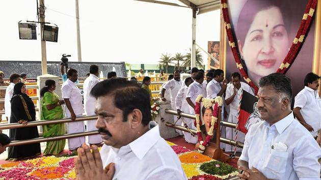Tamil Nadu chief minister K Palaniswami with his deputy O Panneerselvam pays tribute to former chief minister J Jayalalithaa after the laying the foundation stone for a memorial for her at Marina Beach in Chennai.(PTI Photo) Tamil Nadu chief minister K Palaniswami with his deputy O Panneerselvam pays tribute to former chief minister J Jayalalithaa after the laying the foundation stone for a memorial for her at Marina Beach in Chennai.(PTI Photo)