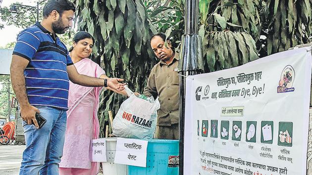 Residents discarded plastic waste at the collection points set up by Pune Municipal Corporation as part of its plastic waste collection drive in Pune on Sunday.(SANKET WANKHADE/HT PHOTO)