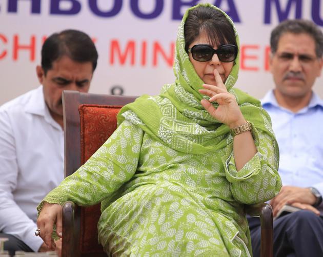 Jammu and Kashmir chief minister Mehbooba Mufti during the inauguration of buildings complex of cluster university at GGM Science College in Jammu on April 28.(PTI Photo) Jammu and Kashmir chief minister Mehbooba Mufti during the inauguration of buildings complex of cluster university at GGM Science College in Jammu on April 28.(PTI Photo)