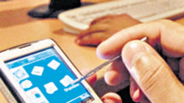 A complaint against Singh was lodged by one of the 11 shop keepers, identified as Ramesh Chaudhury, 29, a resident of Hadapsar.(HT REPRESENTATIVE PHOTO/Getty Images) A complaint against Singh was lodged by one of the 11 shop keepers, identified as Ramesh Chaudhury, 29, a resident of Hadapsar.(HT REPRESENTATIVE PHOTO/Getty Images)