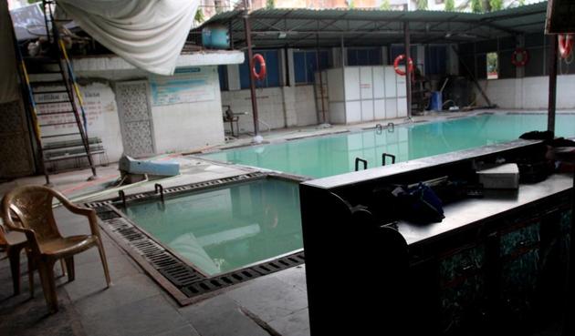 Mohammad Ayaan drowned in a swimming pool at Mumbra’s Kismat Colony on Tuesday. (Praful Gangurde/ Hindustan Times) Mohammad Ayaan drowned in a swimming pool at Mumbra’s Kismat Colony on Tuesday. (Praful Gangurde/ Hindustan Times)