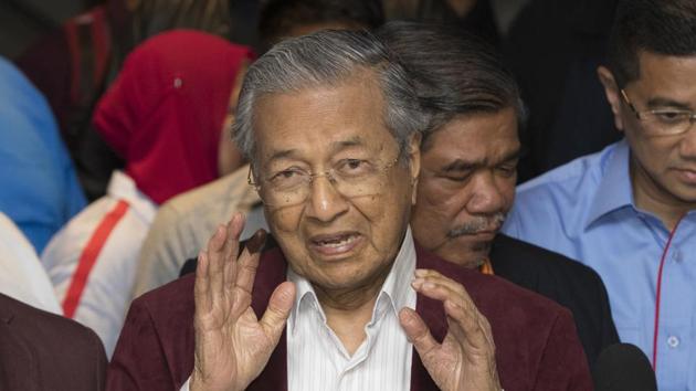 Malaysia S Mahathir Claims Election Win But Results So Far Don T Back Him World News Hindustan Times