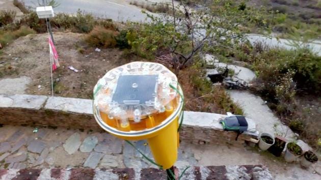 A Fox Light installed in Pauri. (HT Photo) A Fox Light installed in Pauri. (HT Photo)