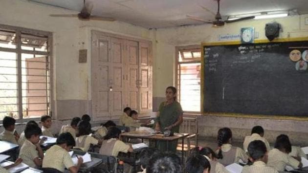 Education department officials led by Brahmachari Sharma visited schools in 10 blocks including Pali, Sahjanwa, Urwa, Pipraich Campierganj, checked documents related to the recognition of these schools and ordered immediate closure of those being run illegally.(Representative image) Education department officials led by Brahmachari Sharma visited schools in 10 blocks including Pali, Sahjanwa, Urwa, Pipraich Campierganj, checked documents related to the recognition of these schools and ordered immediate closure of those being run illegally.(Representative image)