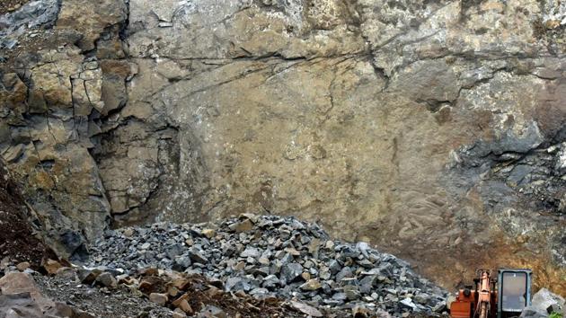 Dozens were feared killed after an explosion in a stone quarry in Pakur district of Jharkhand. (HT File Photo/For Representation) Dozens were feared killed after an explosion in a stone quarry in Pakur district of Jharkhand. (HT File Photo/For Representation)