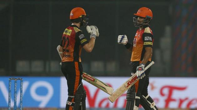 Get highlights of Delhi Daredevils vs Sunrisers Hyderabad, IPL 2018 here. SRH thrashed DD to assure themselves of an Indian Premier League play-off spot at the Ferozeshah Kotla in Delhi on Thursday.(AP)