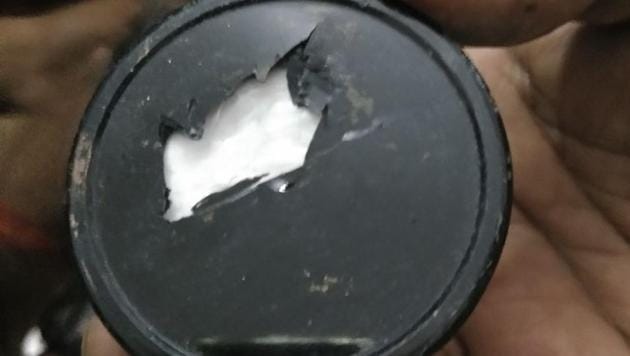 The make-up palette in which, the drugs were smuggled.(HT Photo) The make-up palette in which, the drugs were smuggled.(HT Photo)