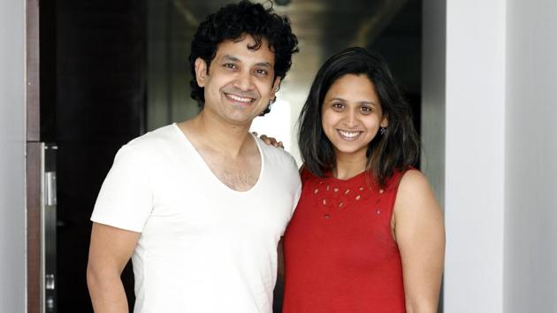 Actors Umesh Kamat and Swanandi Tikekar are seen together in Sonal Productions Marathi play Don’t Worry be Happy(RAHUL RAUT/HTPHOTO)