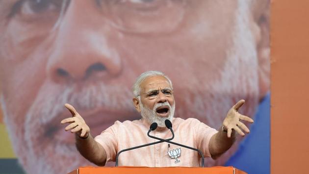 Prime Minister Narendra Modi gestures during a rally ahead of Karnataka state assembly elections at National College Ground in Bengaluru on May 08, 2018. (Arijit Sen / HT Photo) Prime Minister Narendra Modi gestures during a rally ahead of Karnataka state assembly elections at National College Ground in Bengaluru on May 08, 2018. (Arijit Sen / HT Photo)