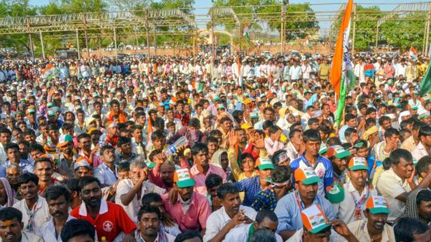 Karnataka Chief Minister Siddaramaiah's supporters at a rally in Badami in Bagalkot district on Tuesday. (PTI) Karnataka Chief Minister Siddaramaiah's supporters at a rally in Badami in Bagalkot district on Tuesday. (PTI)