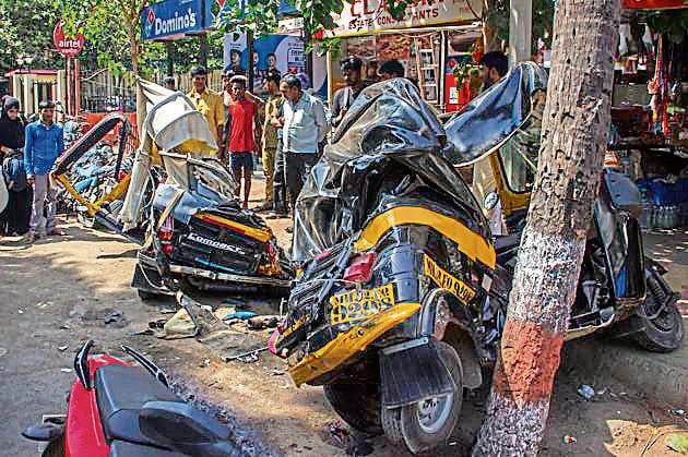 The auto-rickshaw which was hit by the water tanker on JP Road in Versova on Saturday. (Samson Tupdal/HT) The auto-rickshaw which was hit by the water tanker on JP Road in Versova on Saturday. (Samson Tupdal/HT)