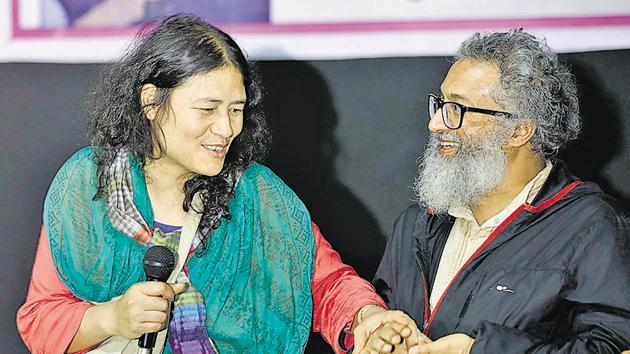 Irom Sharmila, who attended a session organised by Sarhad along with her husband Desmond Coutinho, will be visiting Kashmir to propagate women empowerment in the state.(Rahul Raut/HT PHOTO)