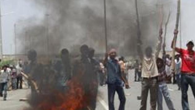 The Gujjar community leaders have called a mahapanchayat at Adda village in Bayana block of Bharatpur on May 15, which would take call on reviving the quota agitation.(HT FILE PHOTO) The Gujjar community leaders have called a mahapanchayat at Adda village in Bayana block of Bharatpur on May 15, which would take call on reviving the quota agitation.(HT FILE PHOTO)