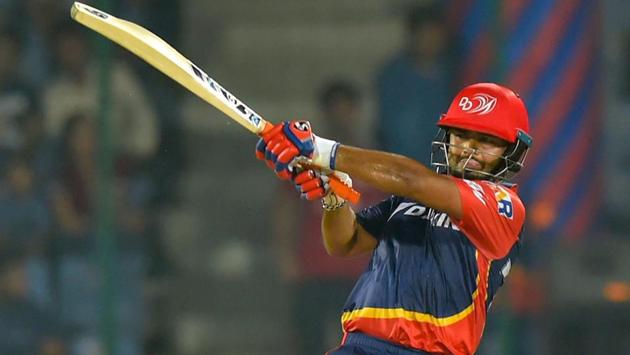 Delhi Daredevils' Rishabh Pant goes for the big one. (PTI)