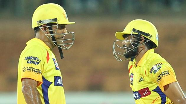 MS Dhoni had a light moment with Ravindra Jadeja in Chennai Super Kings’ win over Sunrisers Hyderabad that helped them reach the knock-out stages.(BCCI)
