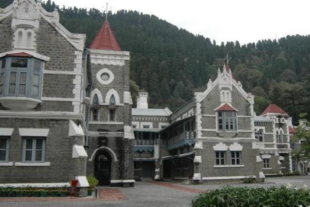 The high court also directed the state government to change identity of witnesses if they request so.(HT Photo) The high court also directed the state government to change identity of witnesses if they request so.(HT Photo)